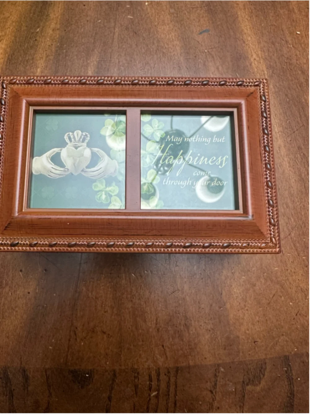 Cottage Garden Irish Claddagh Music Box – Plays 